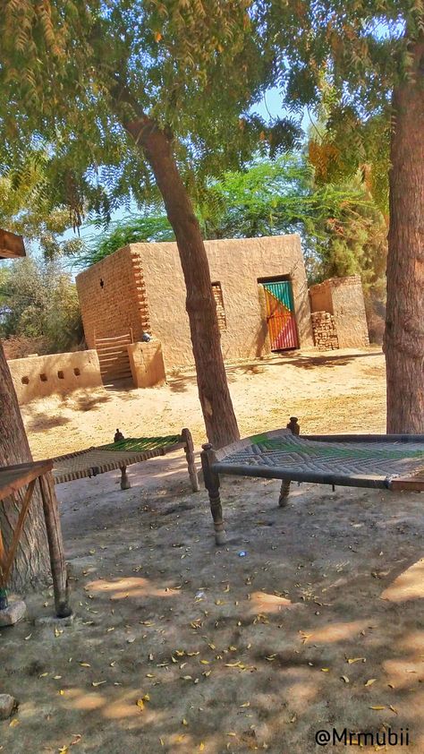 Old Village Life In Pakistan, Old Indian Village Photography, Charpai Aesthetic, Charpai Decor, Punjab House, Rajasthan Village, Punjab Village, Village Vibes, City Life Photography