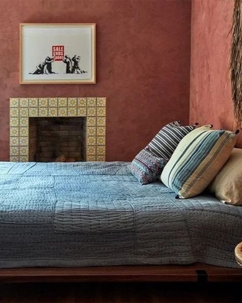 Blue And Terracotta Bedroom, Terra Cotta Bedroom, Teens Bedroom Ideas, Tiled Fireplace, Best Bedroom Paint Colors, Bedroom Vibes, Budget Bedroom, Bedrooms Decor, Design 101