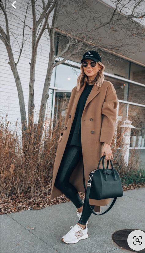 Camel Coat Outfit Winter Style, Becky Hillyard, December Outfits, Trainers Outfit, Cella Jane, New Balance Outfit, Mum Fashion, Winter Fashion Outfits Casual, Outfit Mujer