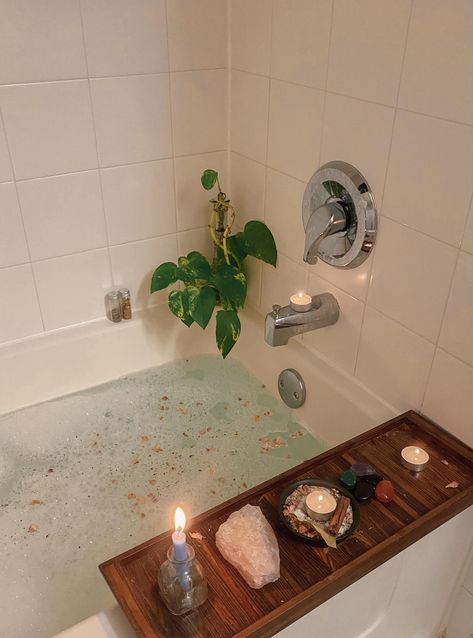 Spiritual Bathroom Aesthetic, Spiritual Bath Aesthetic, Shower Spiritual, Witchy Bath, Spiritual Baths, Manifesting Life, Shower Meditation, Bath Aesthetic, Spiritual Bath