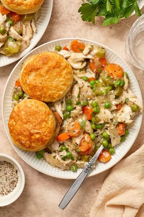 Dairy Free Chicken Pot Pie Casserole - Cook Nourish Bliss Chicken Pot Pie With Noodles Recipe, Chicken Pot Pie Recipe Dairy Free, Dairy Free Chicken Pot Pie, Paleo Chicken Pot Pie, Dairy Free Biscuits, Crockpot Chicken Pot Pie, Homemade Biscuit, Healthy Chicken Pot Pie, Alpha Gal