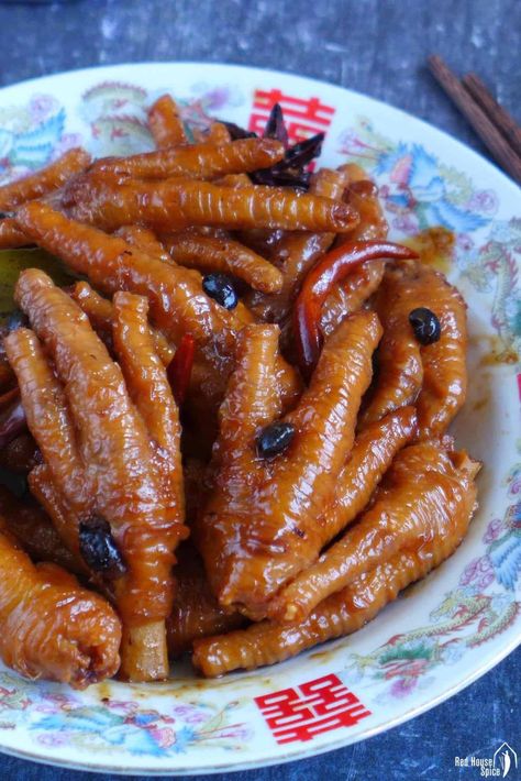 Chicken Paw Recipe, Chicken Feet Recipe, Authentic Asian Dishes, Dim Sum Recipes, Asian Dish, Chinese Foods, Recipe Using Chicken, Chinese Kitchen, Pig Tails