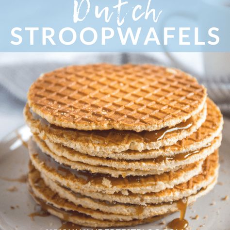 French Waffle Cookies, Stroop Waffles Recipe, Waffle Dessert Ideas, Stroop Waffles, Waffle Desserts, Waffle Cups, Stroopwafel Recipe, Cookies Filling, Waffle Iron Cookies