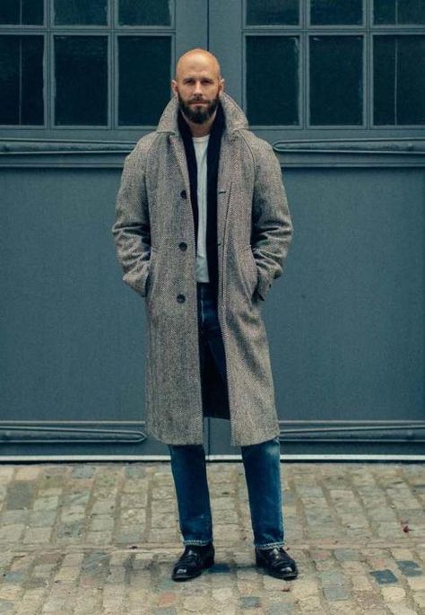 Herringbone Coat Outfit, Herringbone Overcoat, Savile Row Tailoring, Man's Overcoat, Overcoat Men, Donegal Tweed, Herringbone Coat, Herringbone Jacket, Smart Outfit