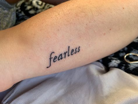 Fearless Tattoo Taylor Swift, Fearless Tattoo Ideas, Fearless Tattoo, Swift Tattoo, Taylor Swift Tattoo, Inspired Tattoos, Taylor Swift Fearless, Book Tattoo, S Tattoo