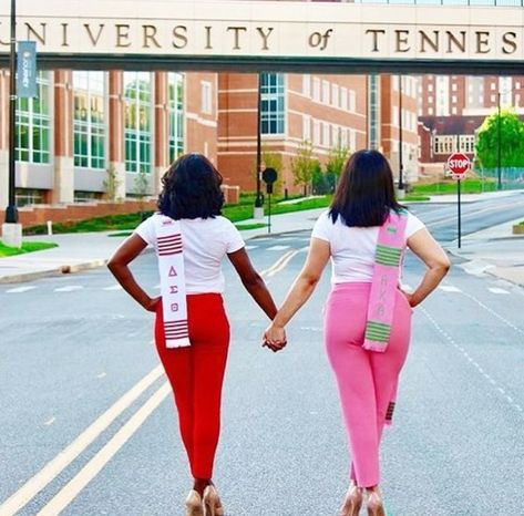 Watch em walk through Aka Founders, Happy Founders Day, Delta Sigma Theta Gifts, Delta Girl, College Graduation Pictures, Aka Sorority, Alpha Phi Alpha, Delta Sigma Theta Sorority, Founders Day