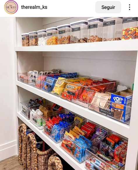 Pantry Restock, Diy Pantry Organization, Snack Station, Pantry Inspiration, House Pantry, Organization Pantry, Snack Organizer, Pantry Organisation, Storage Pantry