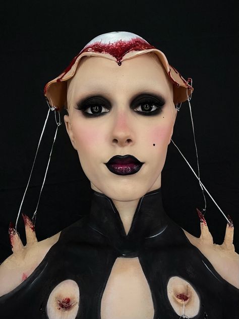 Halloween make up hellraiser angelique Hellraiser Makeup, Female Pinhead, Hellraiser Pinhead, Spooky Makeup, Hell Raiser, Georgia Rose, Skull Makeup, Halloween Make Up, Halloween Make