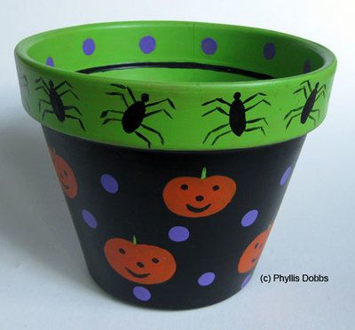 Trick or Treat Candy Pot Halloween Pots, Halloween Planters, Silly Pumpkin, Pumpkin Pot, Terra Cotta Clay Pots, Halloween Craft Projects, Pot People, Pot Art, Kid Friendly Halloween