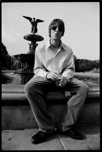 Liam Gallagher 1994, Liam Oasis, Supersonic Oasis, Oasis Style, Oasis Music, Liam Gallagher Oasis, Definitely Maybe, Liam And Noel, Oasis Band