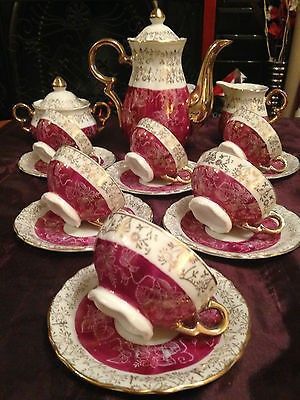 Vintage Tea Sets, Tafel Decor, Pretty China, Porcelain Tea Set, Tea Sets Vintage, China Tea Sets, Teapots And Cups, Antique Tea, China Tea Cups