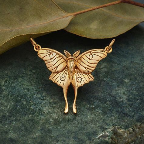 VNA4051 BZFEST Bronze Luna Moth Pendant Festoon 26x30mm Moth Antenna, Laser Wood Projects, Moth Pendant, Moth Necklace, The Moth, Travel Charms, Insect Jewelry, Pendant Bails, Luna Moth