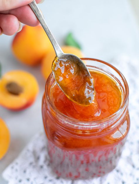 Apricot Jam Recipe, Jam Homemade, Apricot Jam Recipes, Natural Recipes, Peach Jam, Filled Cookies, Jam Recipe, Apricot Jam, Apricot Kernels