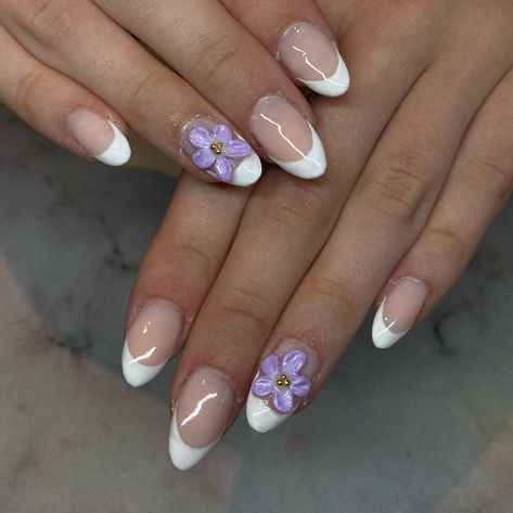 white frenchies and flowers are the theme of the day!! 🌺🤍 • • polygel & polish from @beetlesgelpolish 3d gel from @bornprettyofficial • • • #nailsnailsnails #nails #boltonnailtech #caledonnails #nailart #naildesign #summernails #vacaynails #bramptonnailtech #caledonnailtech #nailsoftheday #polygelnails #gtanailtech White Frenchies, Polygel Nails, 3d Flowers, Nail Tech, Nail Inspo, Summer Nails, Nail Designs, The Day, Nail Art