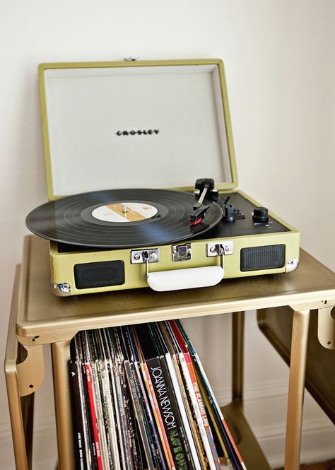 Vinyl Vinyl Record Player, Record Players, Vinyl Music, Beautiful Mess, Vintage Records, Room Tour, Record Player, Audiophile, The Good Old Days