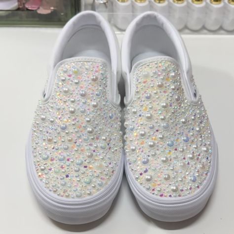 These Were Custom Made With Over 7000 Pearls And Rhinestones For My Wedding Shoes. They Were Never Worn Outside As I Had An Indoor Ceremony And They Are Practically Brand New. They Are A Size 11w And Are Very True To That Size. Pearl Vans, Bridal Vans, Vans Shoes Custom, Vans Ideas, Van Color, Wedding Sneakers, Vans White, Indoor Ceremony, Rhinestone Bridal