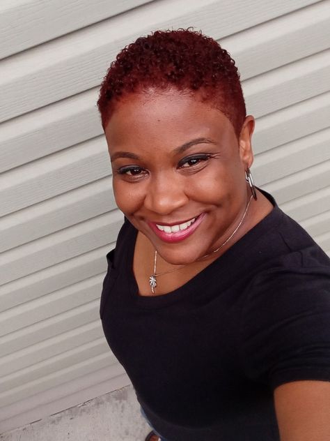 Burgundy Twa Natural Hair, Burgundy Twa, Burgundy Short Hair, Short Hair Fade, Cream Of Nature, Twa Natural Hair, Bald Beauty, Fade Hair, Twa Hairstyles