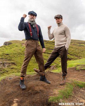 Countryside Fashion, Graham Mctavish, James Fraser Outlander, Scottish Man, Sam Heughan Caitriona Balfe, Jamie Fraser Outlander, Outlander Tv Series, Scottish Fashion, Sam Heughan Outlander