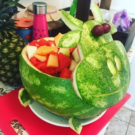 Cow Watermelon Carving, Cow Fruit Tray, Cowboy Themed Fruit Tray, Farm Fruit Tray, Cow Party Food, Bull Or Heifer Gender Reveal, Shaped Fruit Platter, Cow Watermelon, Watermelon Carving Ideas