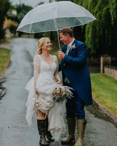 White Wedding Boots, Wedding Wellies, Country Bride, Wedding Boots, Wellies Boots, Boho Bride, Bride To Be, Happy Moments, Farm Wedding