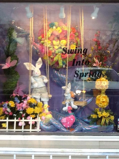 Spring Shop Display, April Window Display Ideas, Window Displays Retail Store Fronts Spring, Spring Store Window Display, Easter Shop Window Displays, Spring Window Display Ideas Store Fronts, Spring Window Decorations, Easter Display Retail Shop Windows, Mothers Day Window Display Shops