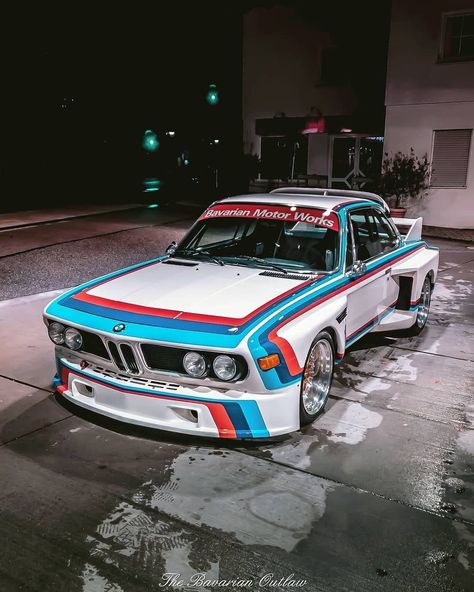 Bmw E9, Bmw Vintage, Slammed Cars, Bmw Art, Bavarian Motor Works, Bmw Classic Cars, Custom Bobber, Martini Racing, Racing Car Design