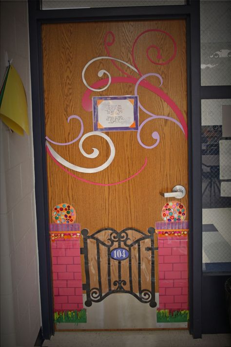 welcome gate classroom door Room Door Ideas, Door Bulletin Boards, Teacher Doors, School Doors, Door Displays, Door Decorations Classroom, Class Room, Class Decoration, Room Door