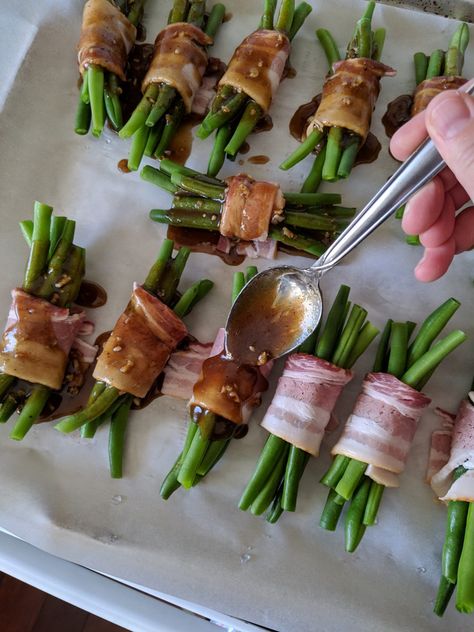 Bacon Wrap Green Beans Bundles, Bacon Wrapped Beans, Greenbean Bundles Bacon Wrapped, Bacon Wrapped Fresh Green Beans, Green Bean Roll Ups With Bacon, Green Bean Bundles With Bacon And Soy Sauce, Green Beans Wrapped In Bacon Brown Sugar, Green Bean Wrapped In Bacon, Bacon Wrapped Green Beans Brown Sugar