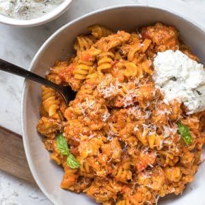 Rotini Pasta Recipes, Sausage And Peppers Pasta, Skillet Lasagna Recipe, Cream Cheese Pasta, Skillet Lasagna, 2023 Recipes, Red Sauce Pasta, Pasta Meals, Traditional Lasagna