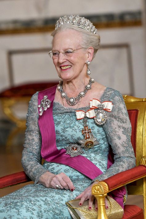 Christiansborg Palace, Queen Mathilde Of Belgium, State Banquet, Danish Royalty, Queen Margrethe Ii, Queen Alexandra, Style Royal, Real Queens, Danish Royal Family