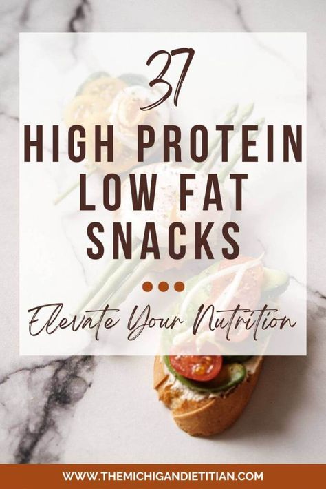 37 High Protein Low Fat Snacks: Elevate Your Nutrition | The Michigan Dietitian High Protein Low Fat Snacks, High Protein Snacks On The Go, Low Fat High Protein Recipes, Berry Protein Smoothie, Banana Apple Smoothie, Low Fat Snacks, Deli Turkey, Healthy Buffalo Chicken, Baked Chicken Parmesan