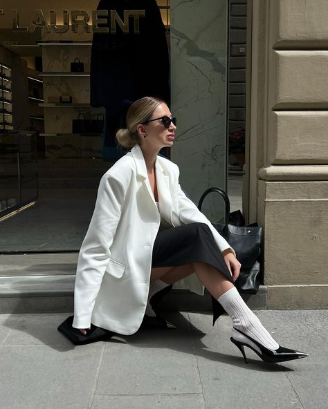 B&W outfit for you to save ✔️ rate this outfit from 1 to 10🖤🤍 blazer @eleh.official skirt @commense.official bandeau top @nakdfashion heels,bag,belt @ysl socks @calzedonia sunnies @prada #femininestyle #femininefashion #florencestyle #florencefashion #florenceitaly #blackwhiteoutfit Florence Fashion, Black White Outfit, Bag Belt, Florence Italy, Bandeau Top, Feminine Style, Sunnies, Prada, Socks