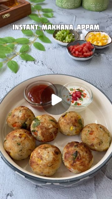 Tastytaleswith Rupal on Instagram: "✨Instant Makhana Appam ✨  Ingredients:- Makhana - 1 cup Sooji - 1 cup Capsicum - 1 tbsp Yellow bell pepper-1/2 tbsp Red bell pepper-1/2 tbsp Coriander - 1 tbsp Black Pepper Powder - 1 tsp Salt Cumin Seeds - 1 tsp Curd-2 tbsp Grated paneer- 1/2 cup Boiled Potatoe - 1 tbsp  #appam #appe #insantappam#makhanarecipe #makhana#kidsrecipes #lunchbox #lunchboxideas #yummy #tasty #food #foodie #yumm #foodreels #trendingreels #viralreels #instafood #yummyfood" Appe Recipe Indian, Ekadashi Food, Tomato Pachadi Recipe, Makhana Snacks Recipe, Appam Pan Recipes, Paneer And Capsicum Recipe, Masala Papad Recipes Videos, Stuffed Capsicum Vegetarian Indian, Healthy Vegetarian Snacks