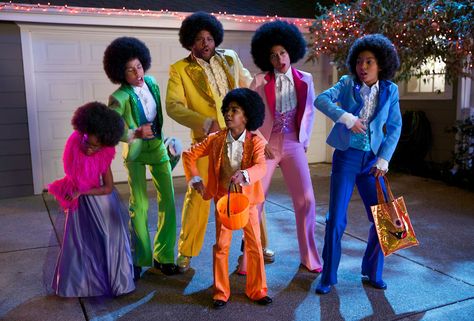 The Jackson 5 group halloween costume inspiration (...plus little sister Janet Jackson) Iconic Tv Characters, Worst Costume, Character Halloween Costumes, Black Ish, Halloween Tattoo, Halloween 2014, Dressup Party, The Jacksons, Group Halloween Costumes