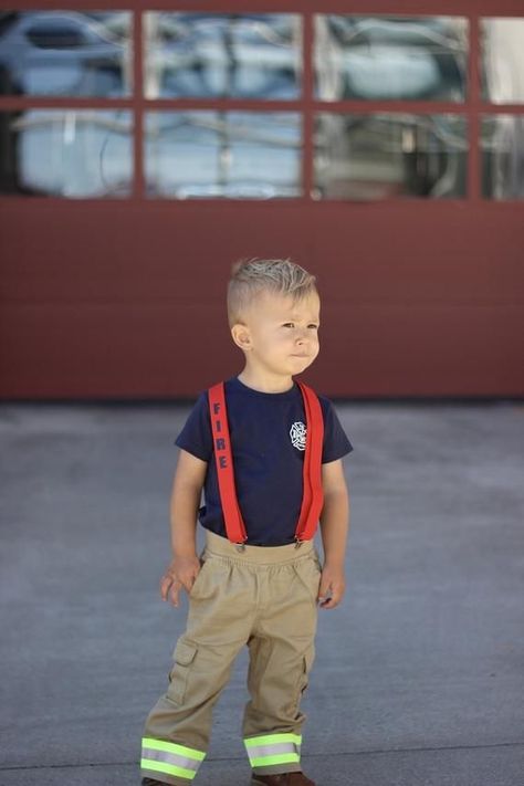 Diy Baby Costumes For Boys, Diy Fireman Costumes, Toddler Halloween Costumes For Boys, Halloween Costumes Unique, Fireman Outfit, Firefighter Halloween, Diy Costumes Kids Boys, Diy Baby Costumes, Fireman Costume