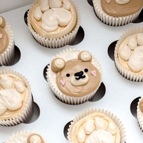 hannah • cupcake & cake artist on Instagram: "Teddy bear themed cupcakes for a baby shower🧸🐾 The heart cheeks are my fave part 🥹 . . 🧁: Chocolate with Almond Swiss Meringue Buttercream"