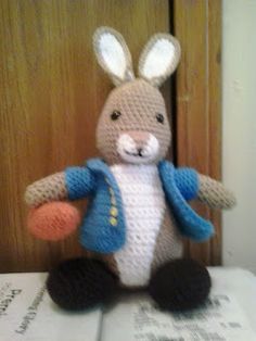 Crochet Fanatic: PETER RABBIT Free Crochet Bunny Pattern, Rabbit Knitting Pattern Free, Crochet Rabbit Free Pattern, Crochet Characters, Rabbit Knitting Pattern, Rabbit Ideas, Beatrice Potter, Rabbit Crochet, Rabbit Crafts