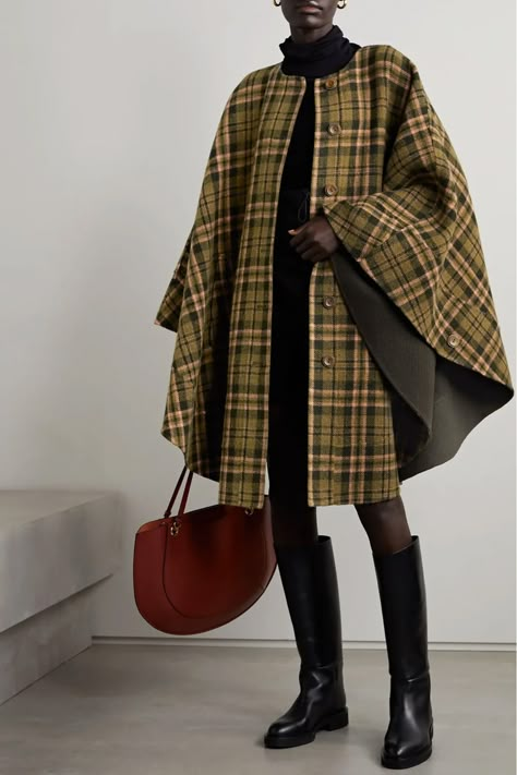 Cape Coat Outfit, Poncho Outfit, Cape Outfit, Cape Fashion, Plaid Capes, Poncho Coat, Capes For Women, Clothes To Make, Cape Coat