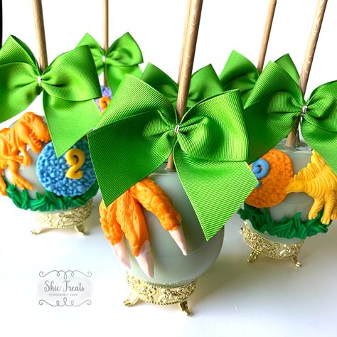 Dinosaur Candy Apples, Jurassic Park Party, Gourmet Apples, Chocolate Apples, Dinosaur Theme, Dino Party, Dinosaur Party, Candy Apples, 10th Birthday