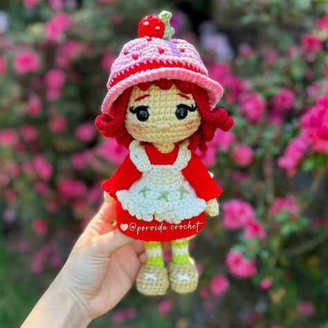 Strawberry Shortcake Amigurumi 🍓🩷 DM to order yours 💌 Shipping to all U.S. - - - #crochet #rositafresita #strawberryshortcake #strawberryshortcakedoll #yarnlove #strawberry #explore #handmade #giftidea #crochetersofinstagram #amigurumi #amigurumis #pinterest Crochet Strawberry Shortcake Doll, Crochet Strawberry Shortcake, Strawberry Shortcake Crochet, Star Wars Princess, Strawberry Shortcake Doll, Crochet Strawberry, Strawberry Shortcake, Crochet Doll, Secret Santa