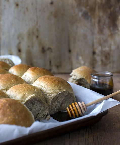 Buckwheat Benefits, Honey Rolls, Buckwheat Honey, Buckwheat Bread, Buckwheat Recipes, Winter Meals, Dinner Roll, Family Baking, Baking Goods