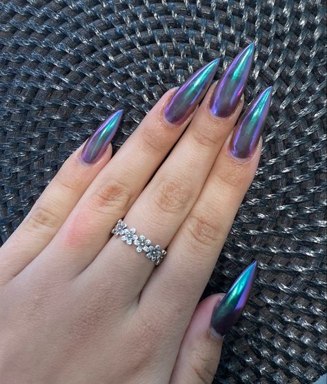 Dark Mermaid Nails, Summer Goth Nails, Oil Slick Nails, Gel Chrome Nails, Bday Nails, Nail Appointment, Makeup Nails Art, Minimalist Nail Art, Goth Nails