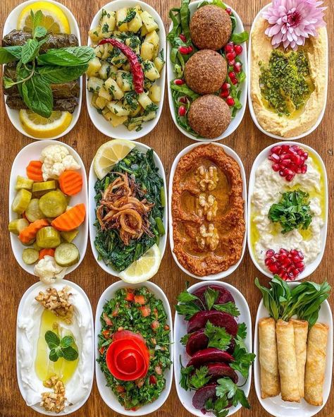 Food Set Up, Syrian Food, Healthy Dinner Ideas, Party Food Buffet, Catering Ideas Food, Cookout Food, Olive Oils, Food Displays, Food O