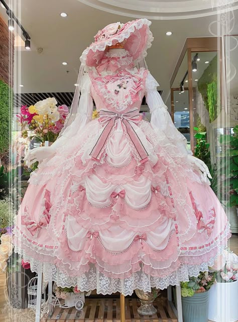 Melanie Martinez Dress Style, Marilyn Aesthetic, Kawaii Outfits Pink, Mythical Outfits, Cute Pink Dresses, Gaun Abad Pertengahan, Old Fashion Dresses, Pretty Princess, Kawaii Fashion Outfits