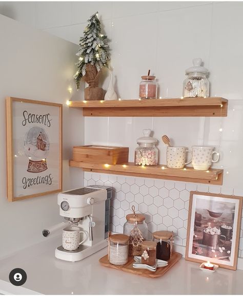 Coffee Corner In The Kitchen, Chic Coffee Bar, Coffe Corners Ideas Modern, Coffe Corners, Coffee And Tea Corner Ideas, Coffee Bar Ideas Simple, Wooden Coffee Corner, Coffee Corner With Sink, Aesthetic Coffee Corner