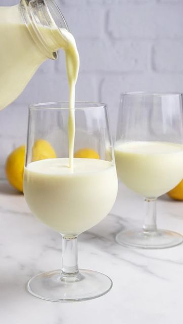 Giadzy on Instagram: "You know limoncello... but do you know crema di limoncello?? This velvety, luscious version of the drink is perfect for the holidays - we like to think of it as the Italian version of eggnog! It takes 3 to 4 days to infuse, so get it started today or tomorrow to have a frosty drink in time for Christmas! https://giadzy.com/blogs/tips/this-creamy-limoncello-drink-is-italys-version-of-eggnog" Lemoncello Cream Drinks, Lemoncello Recipes Drinks Creamy, Lemon Chello Sprits, Limoncello Cream Recipe, Creamy Limoncello Recipe, Lemoncello Recipes Drinks, Homemade Crema, Lemoncello Recipes, Creamy Limoncello