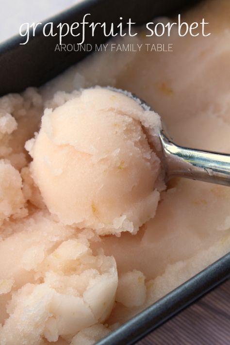 Grapefruit Ice Cream, Grapefruit Sorbet, Grapefruit Recipes, Granitas, Sorbet Is, Sorbet Ice Cream, Scoop Of Ice Cream, Small Portions, Homemade Ice Cream Recipes