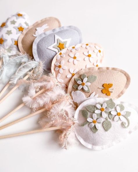 Easter Sewing Ideas, Easter Felt Crafts, Easter Felt Decorations, Felt Easter Garland, Felt Wands, Felt Easter Basket, Felt Easter Eggs, Felt Easter Crafts, Decorating For Easter