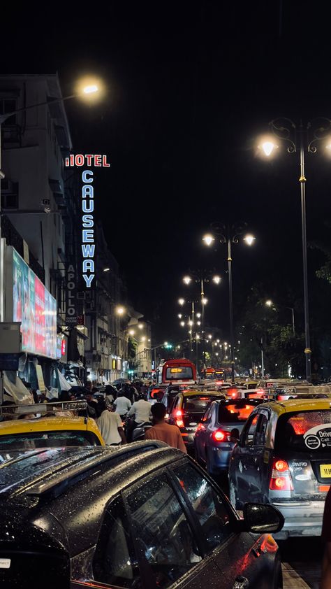 Mumbai City Night Snapchat, Mumbai Traffic Snap, Mumbai City Night, Mumbai Night Snapchat, Colaba Causeway, Night Snapchat, City Life Photography, Butterfly Aesthetic, Night Rain