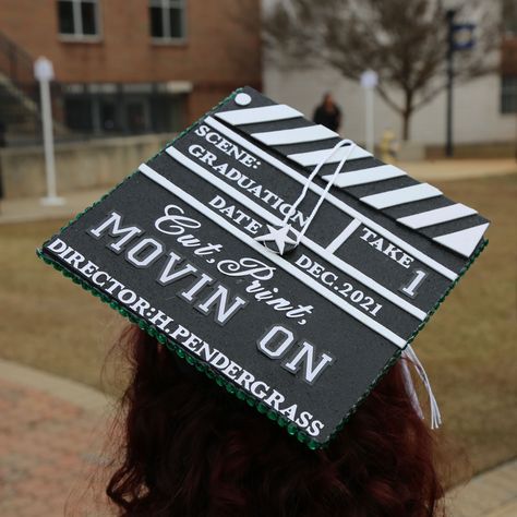 Acting Graduation Cap, Hadestown Graduation Cap, High School Graduation Cap Designs, Disney Graduation Cap, Film Acting, Disney Graduation, College Grad Cap Ideas, Graduation Cap Decoration Diy, Grad Cake